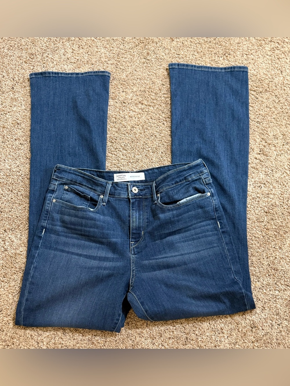 Signature Levi Strauss Mid Rise Bootcut Jeans 12L Dark Wash Stretch